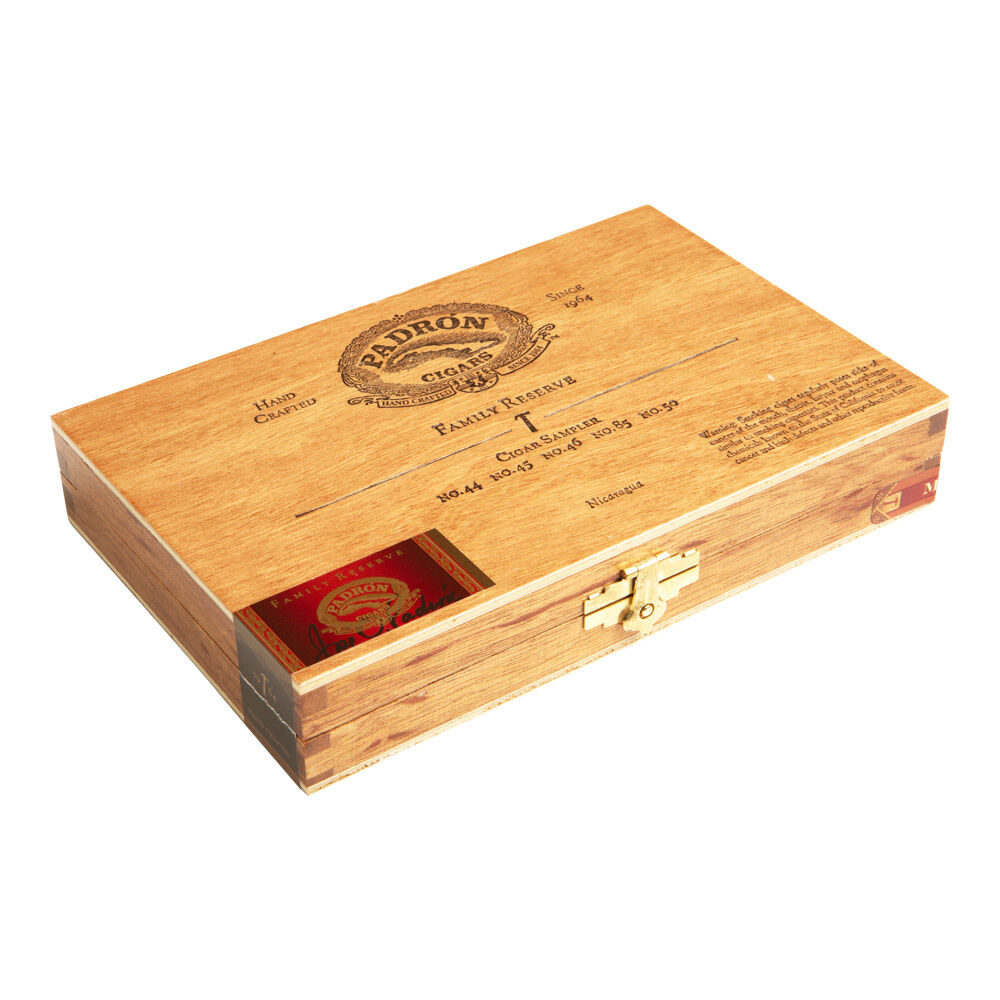 View product media PDFR3 Padron Family Reserve Gift Pack Maduro, , jrcigars 2
